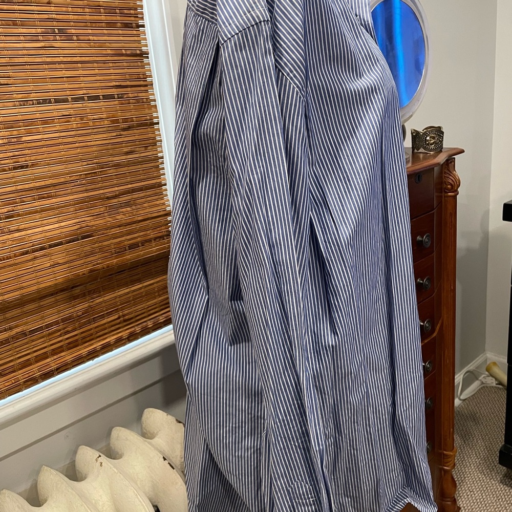 MERONA BLUE BUTTON DOWN - Picture 2 of 6